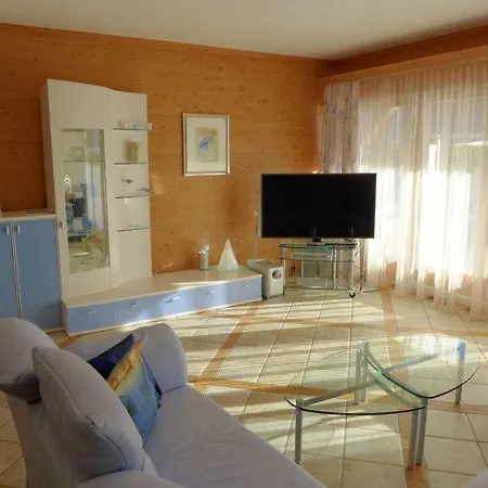 Crans-montana Sleeps 8 Wifi Apartment Crans-Montana